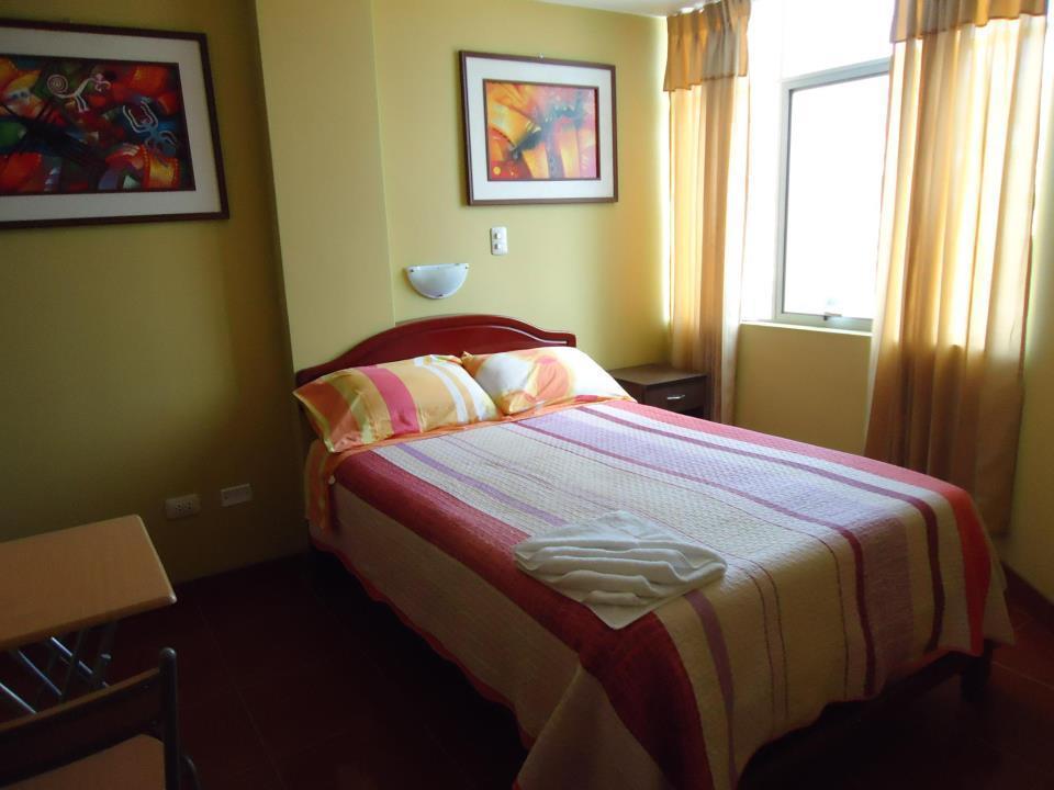 Hostal Puerto Ingles Ilo Rum bild
