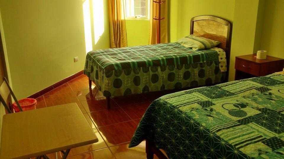 Hostal Puerto Ingles Ilo Rum bild